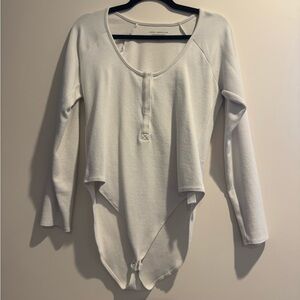 Good American Ribbed Long Sleeve Bodysuit Cream Size 4 Snap Closure